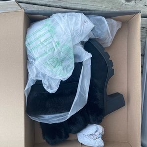 Bearpaw Bridget boot sz 9